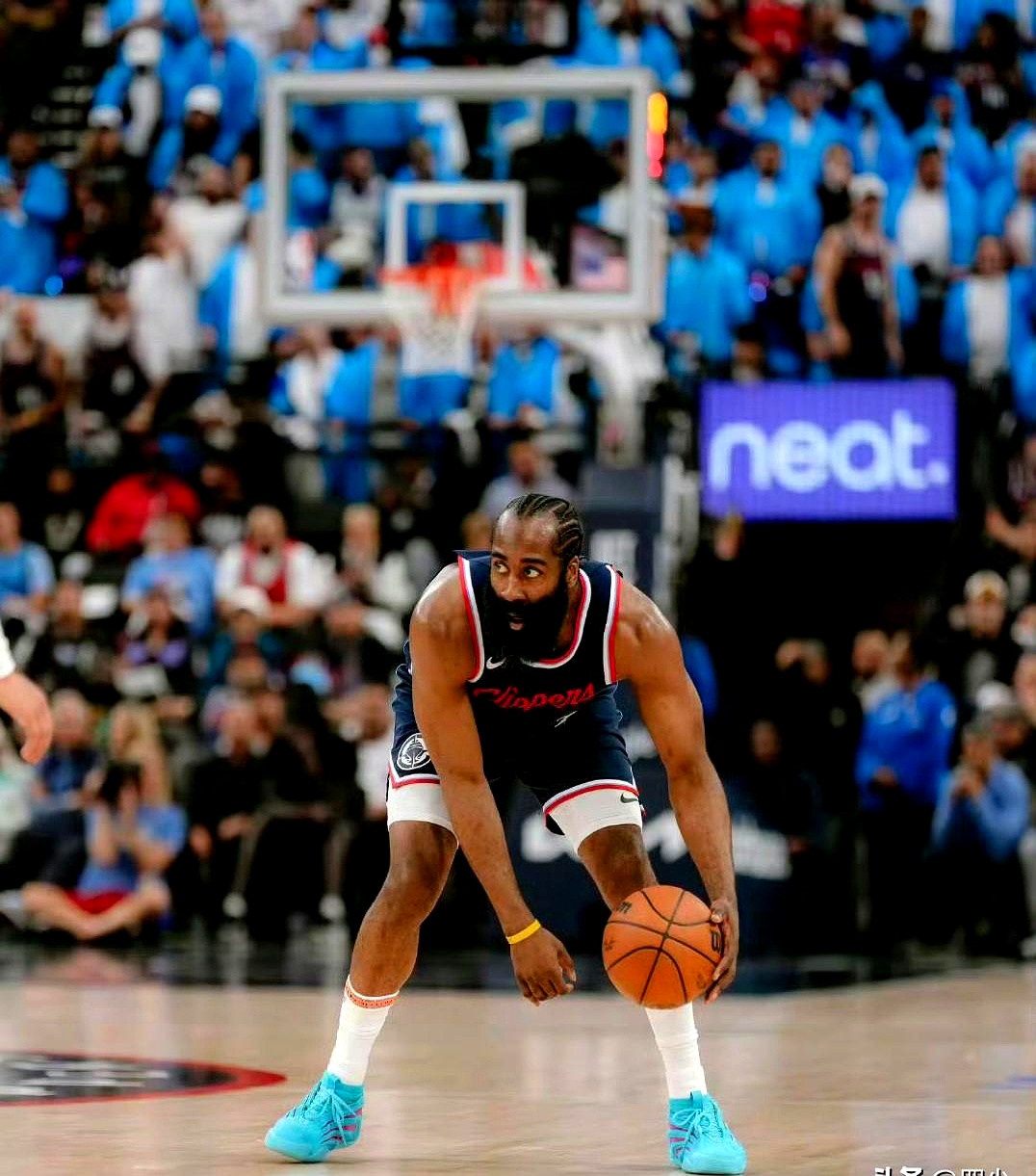 C7娱乐-哈登在瑞士队比赛中惊险取胜，突破纪录引发热议！的简单介绍